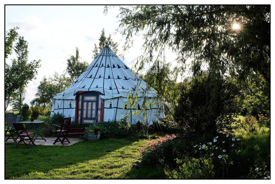 Au Bonheur Nomade Hotel Livry  Eksteriør billede